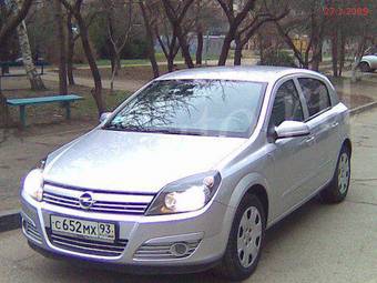 2005 Opel Astra Pictures