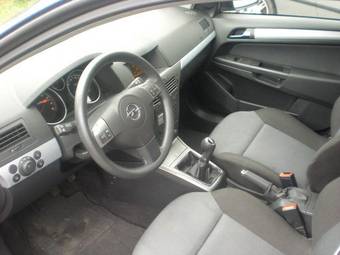 2005 Opel Astra Photos