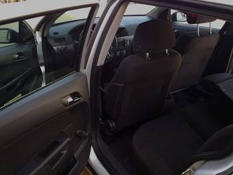 2005 Opel Astra Photos