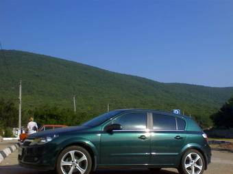 2005 Opel Astra Pictures