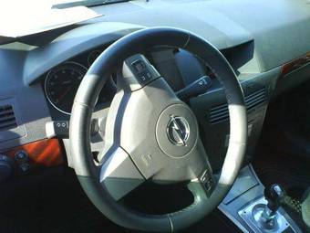 2005 Opel Astra Pics