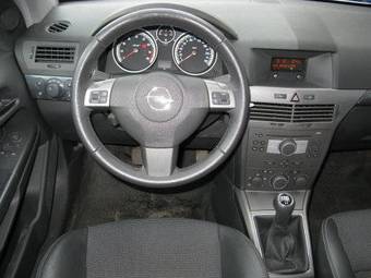 2005 Opel Astra Wallpapers