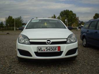 2005 Opel Astra Pictures