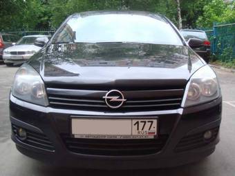 2005 Opel Astra Photos