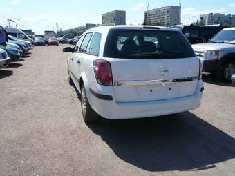 2005 Opel Astra Pictures
