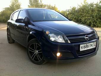2005 Opel Astra Photos