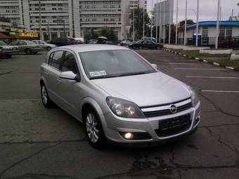 2005 Opel Astra Pictures