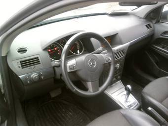 2005 Opel Astra Pictures