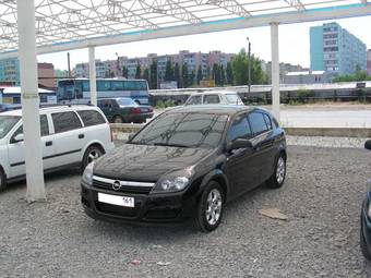 2005 Opel Astra Photos