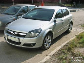 2005 Opel Astra Pictures