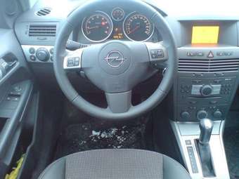 2006 Opel Astra Pictures