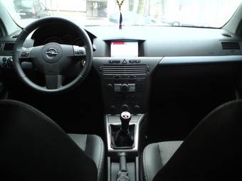 2006 Opel Astra Pictures