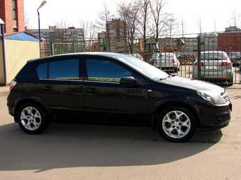 2006 Opel Astra Pictures