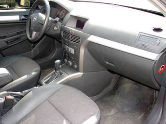 2006 Opel Astra Pictures