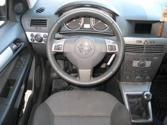 2006 Opel Astra Photos