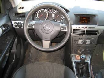 2006 Opel Astra Photos