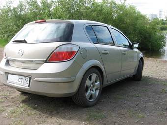 2006 Opel Astra Pictures