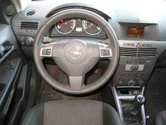 2006 Opel Astra Photos