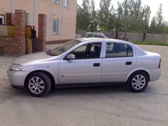 2006 Opel Astra Pictures