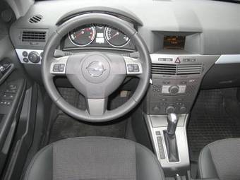 2006 Opel Astra Photos