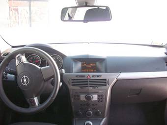 2006 Opel Astra Photos