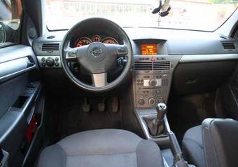 2006 Opel Astra Photos