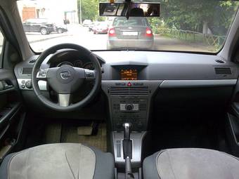 2006 Opel Astra Photos