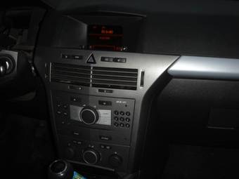 2006 Opel Astra Pictures