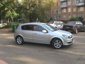 2006 Opel Astra Photos