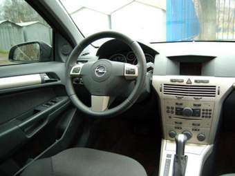 2007 Opel Astra Pictures