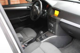 2007 Opel Astra Photos