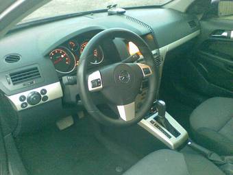 2007 Opel Astra Photos