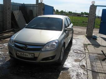 2007 Opel Astra Photos