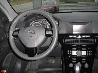 2007 Opel Astra Photos