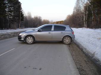 2007 Opel Astra Photos