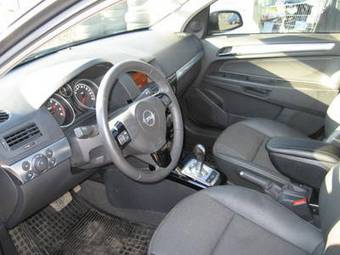 2007 Opel Astra Photos