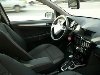 2007 Opel Astra Photos