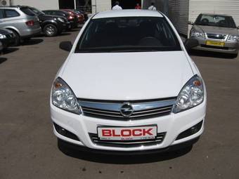 2007 Opel Astra Photos