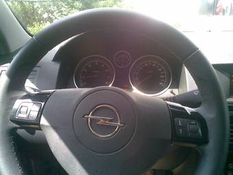 2007 Opel Astra Pictures