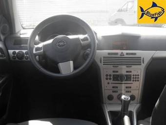 2007 Opel Astra Pictures