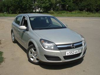 2007 Opel Astra Photos