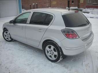 2008 Opel Astra Photos