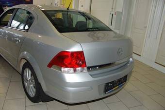 2008 Opel Astra Pictures