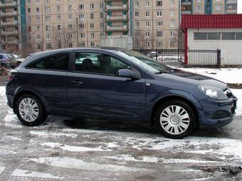 2008 Opel Astra Photos