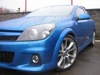 2008 Opel Astra Photos