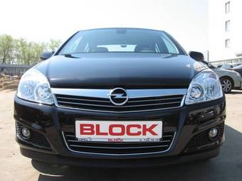 2008 Opel Astra Pictures