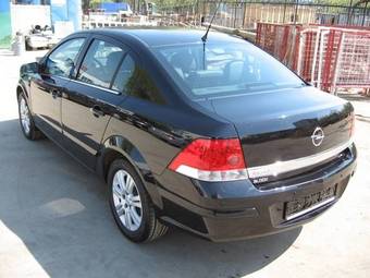 2008 Opel Astra Photos