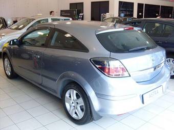 2008 Opel Astra Pics