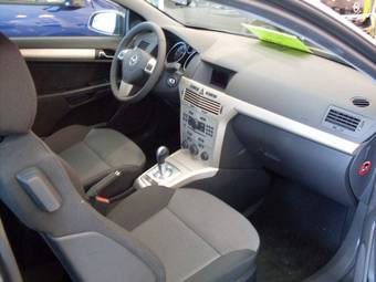 2008 Opel Astra Photos