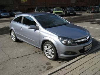 2008 Opel Astra Pictures